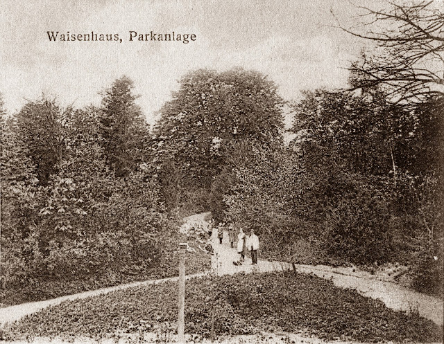 Maszewo — park przy dawnym sierocińcu, pocztówka „Waisenhaus, Parkanlage”.